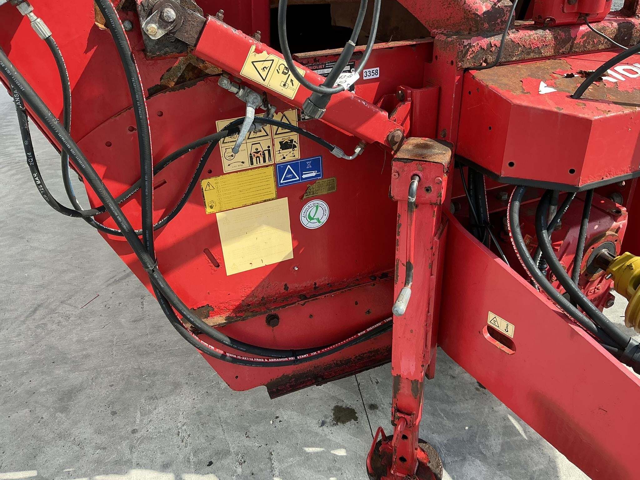  Trioliet Solomix 2-1600L VL Grinders and Mixer