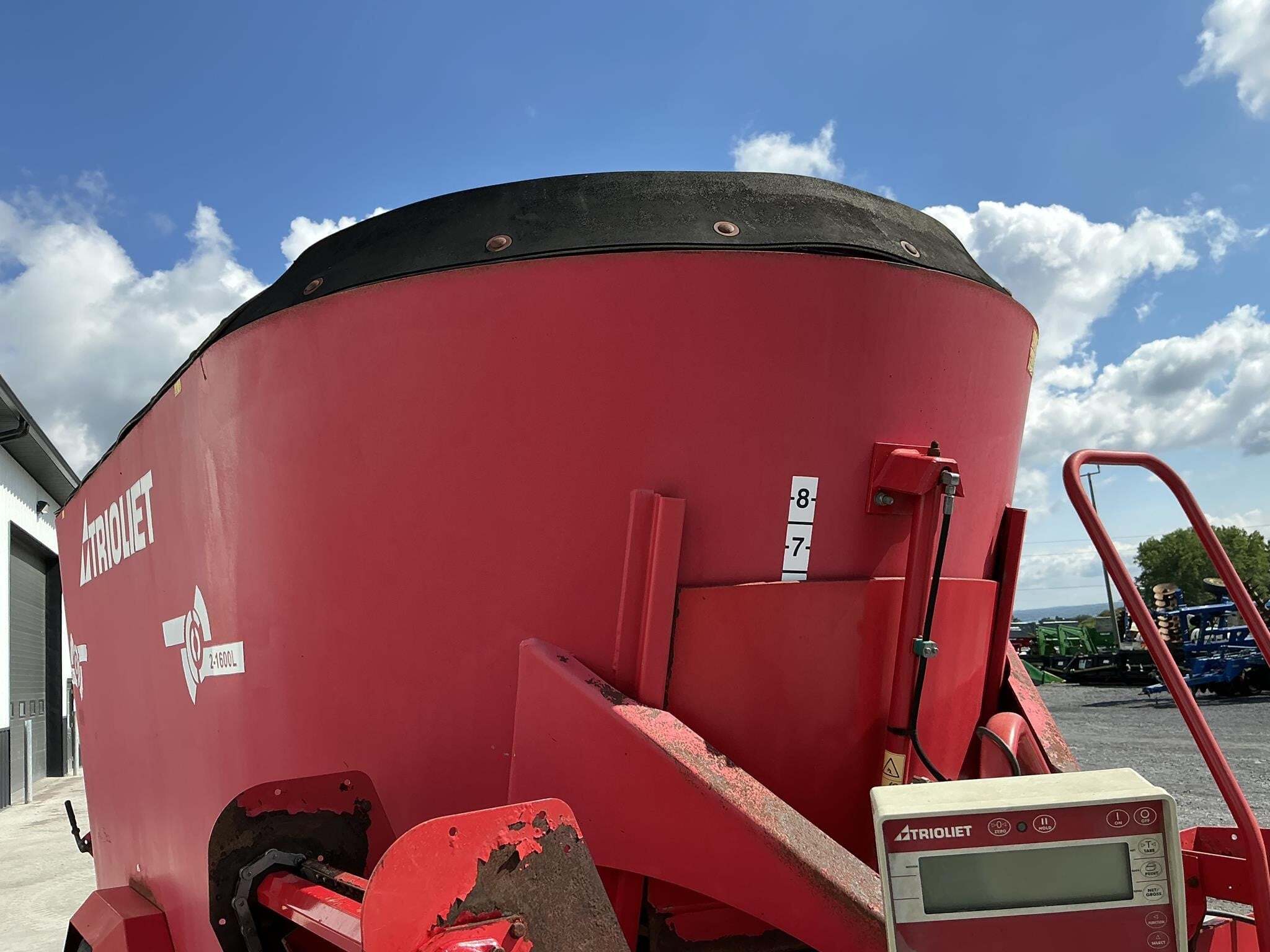  Trioliet Solomix 2-1600L VL Grinders and Mixer