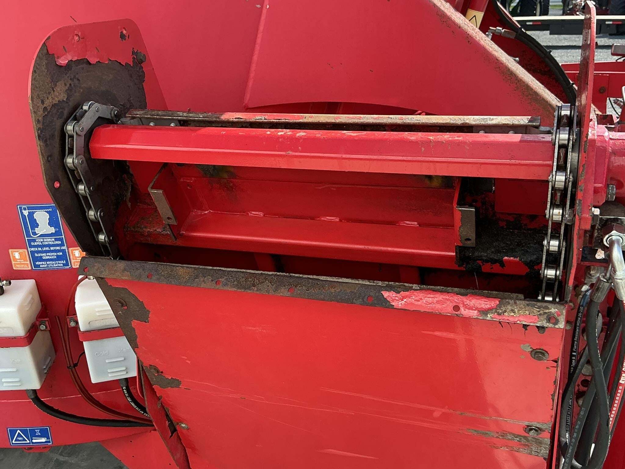  Trioliet Solomix 2-1600L VL Grinders and Mixer