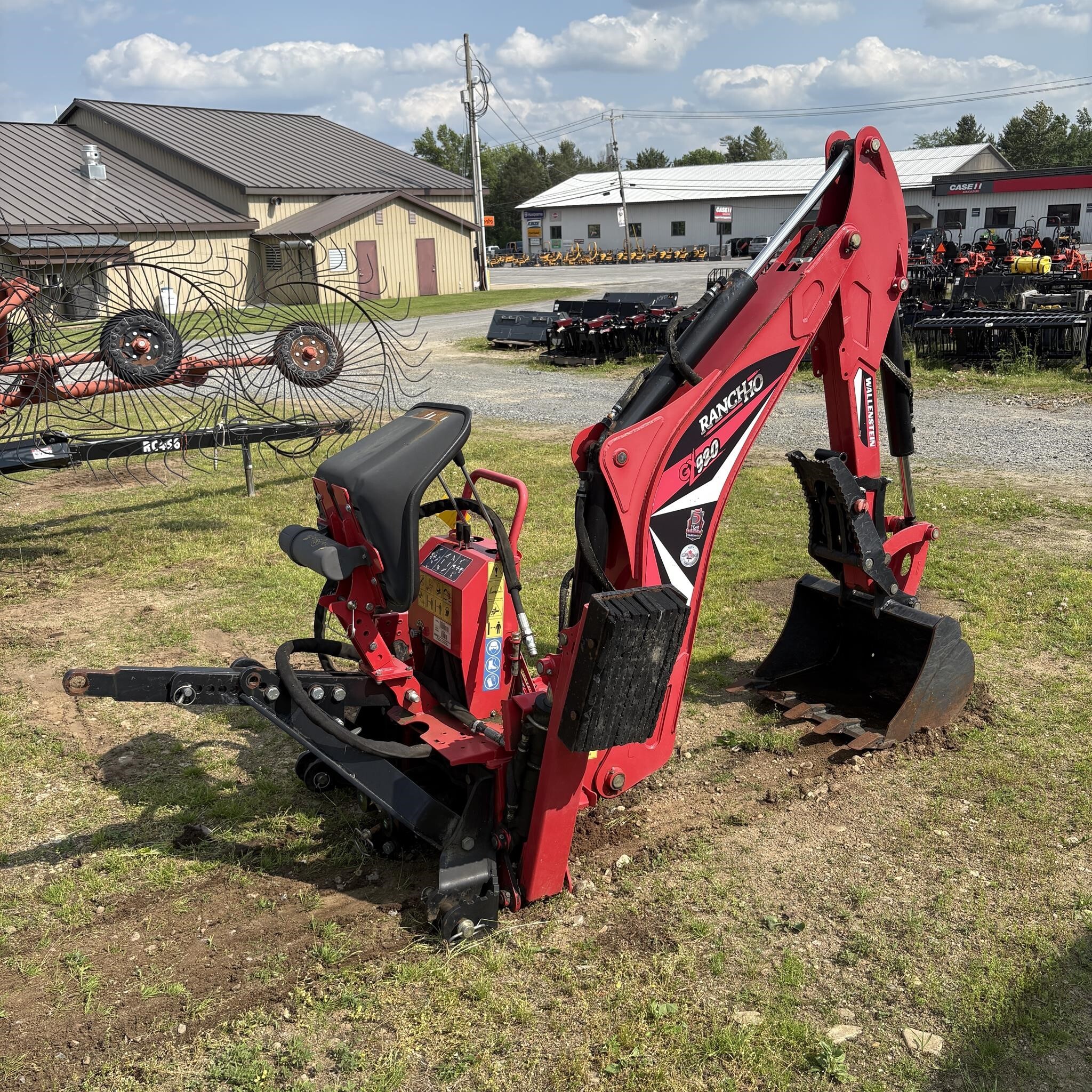  Wallenstein GX920 Front End Loader