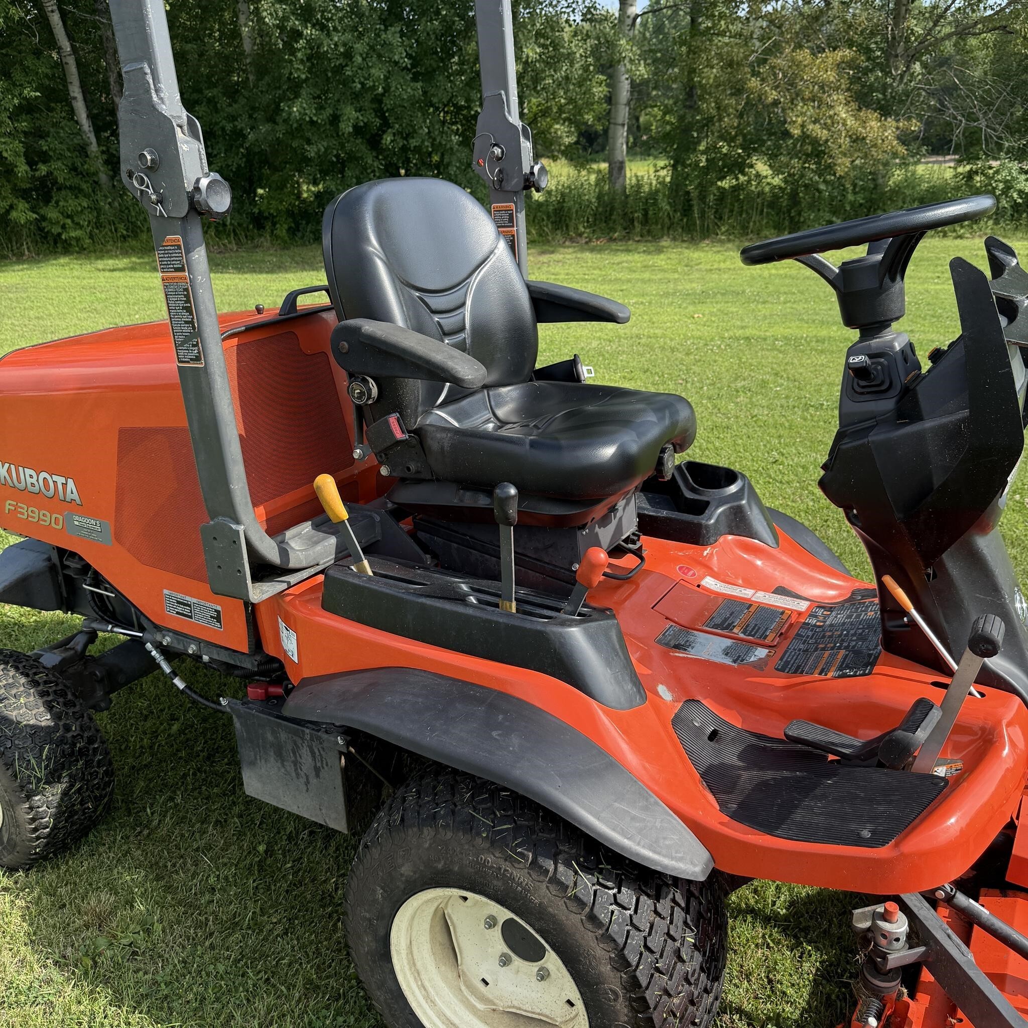  Kubota F3990 Lawn Mower
