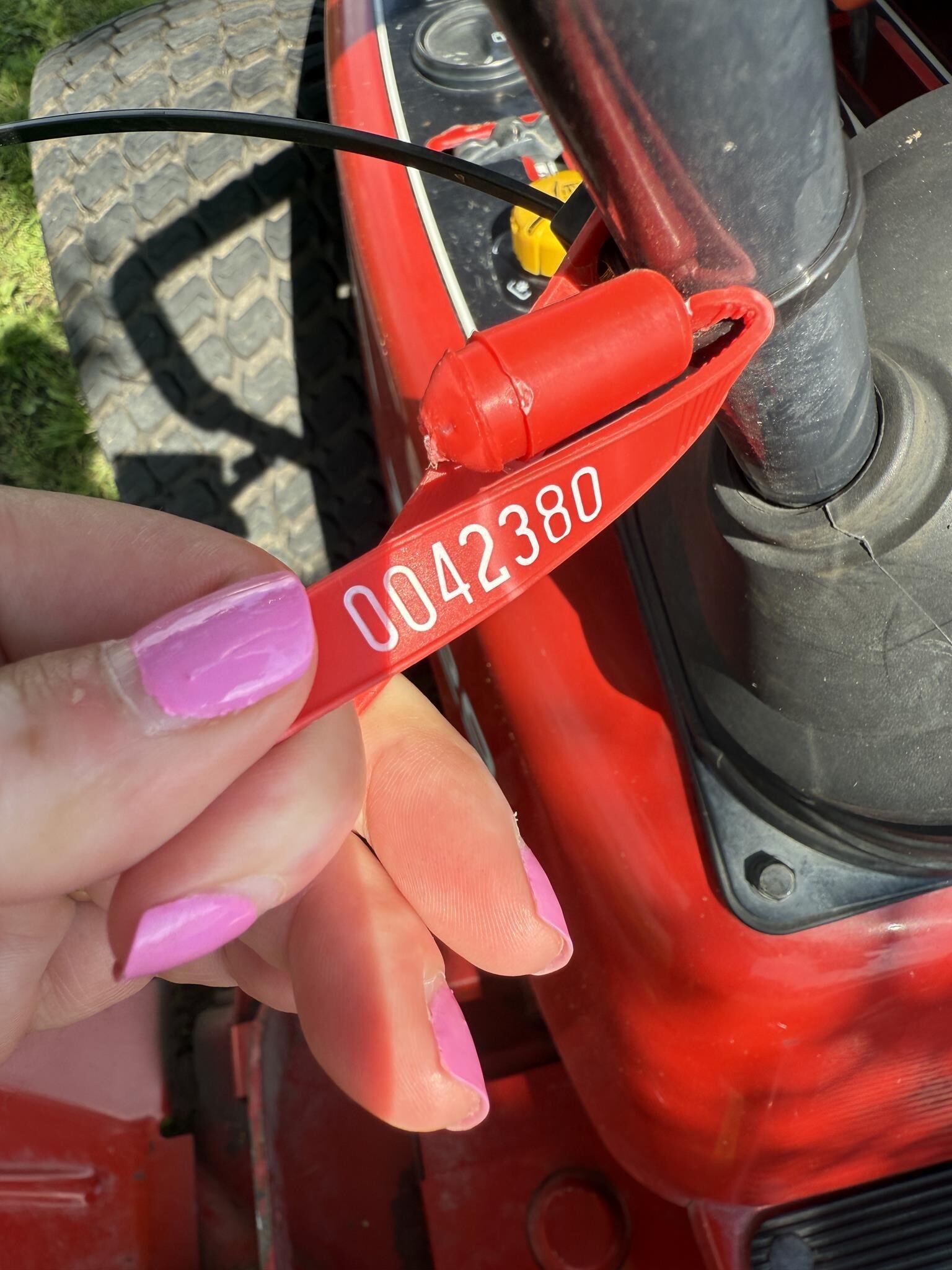  Massey Ferguson ZT29 Lawn Mower