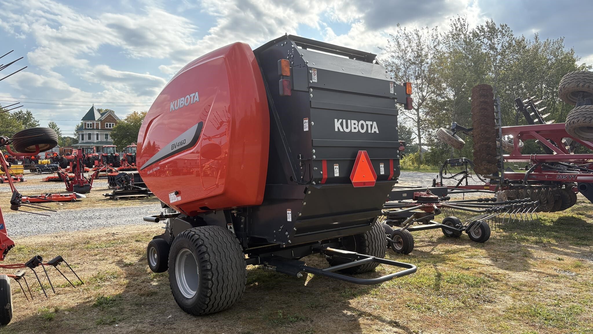  Kubota BV4160 Round Baler