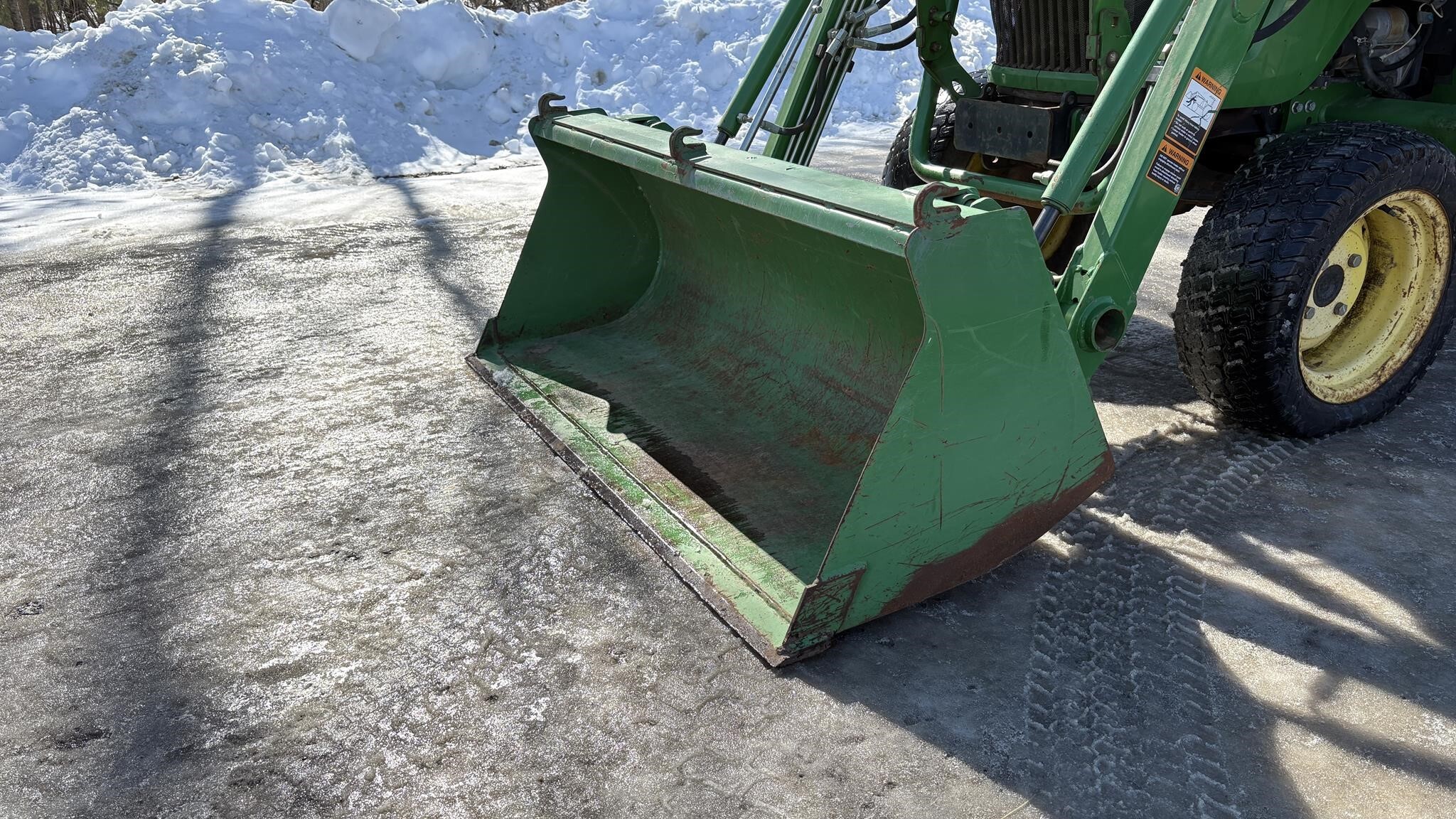 2008 John Deere 2520 Tractor