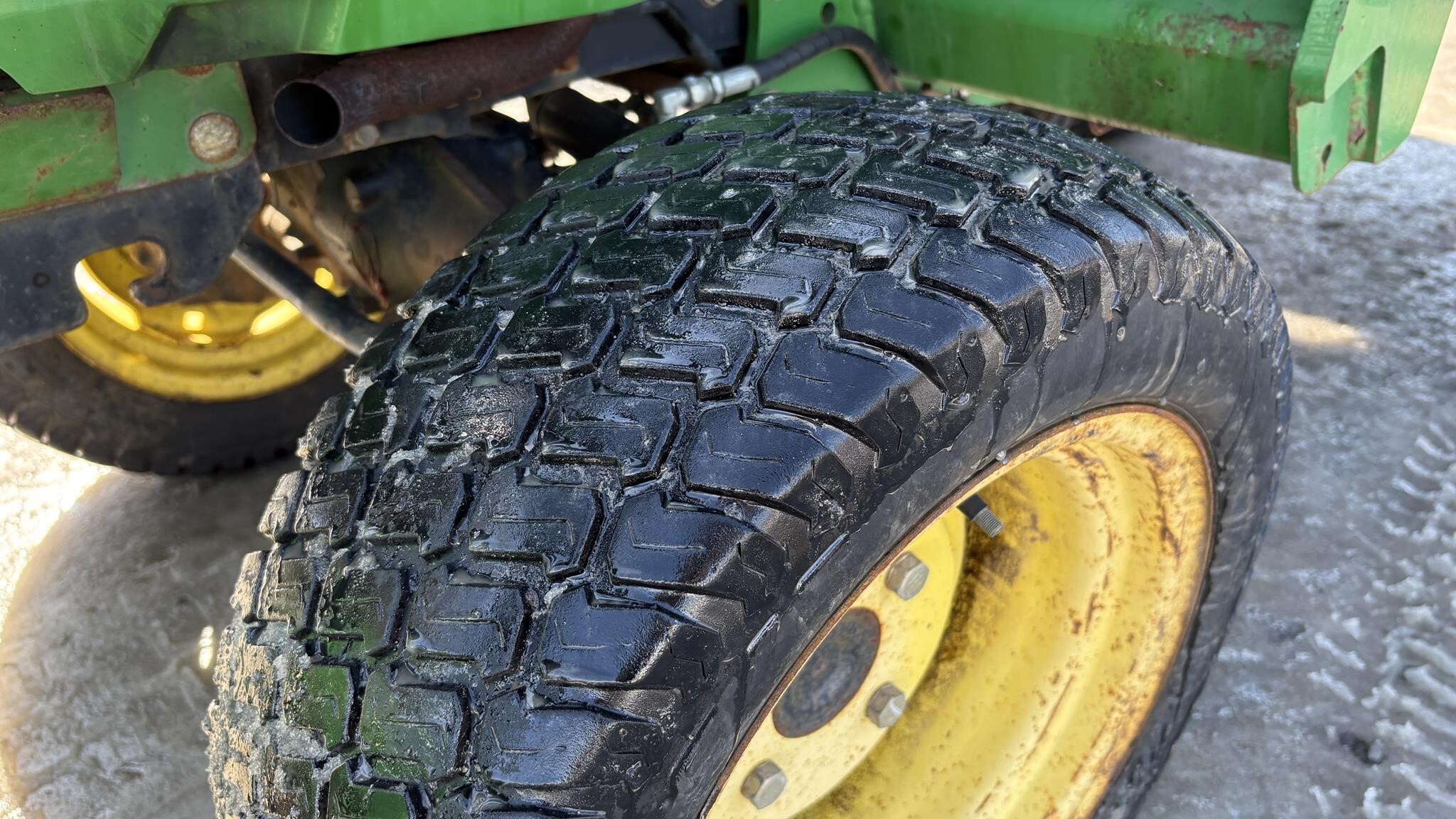 2008 John Deere 2520 Tractor