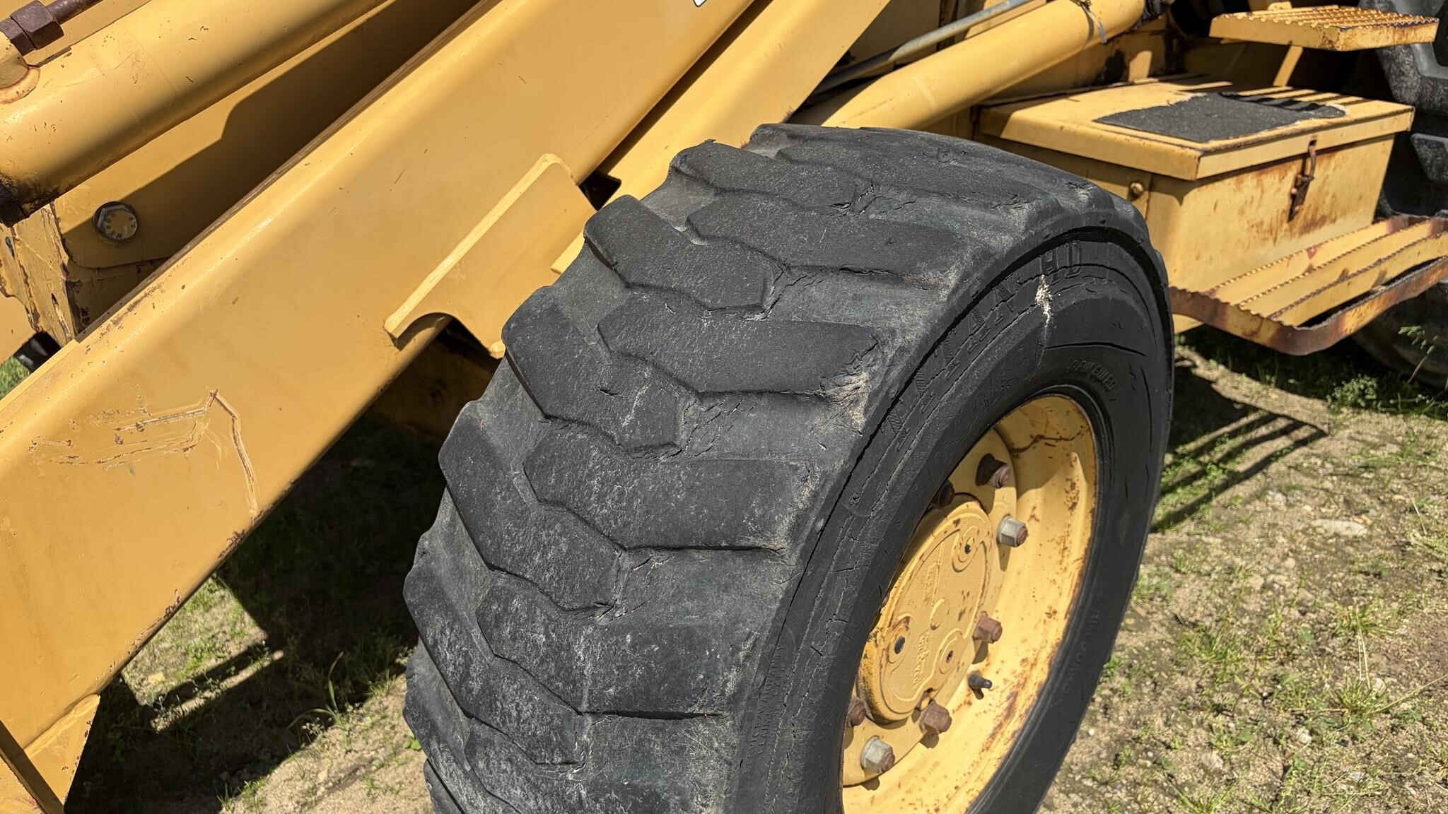 1993 Ford 655D Miscellaneous