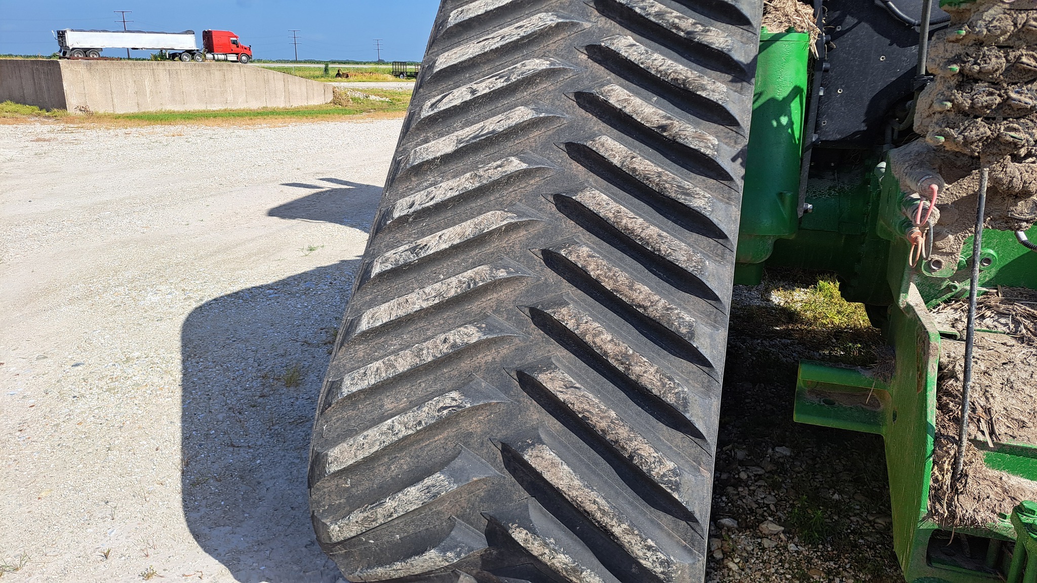 2022 John Deere 9RX 590 Tractor