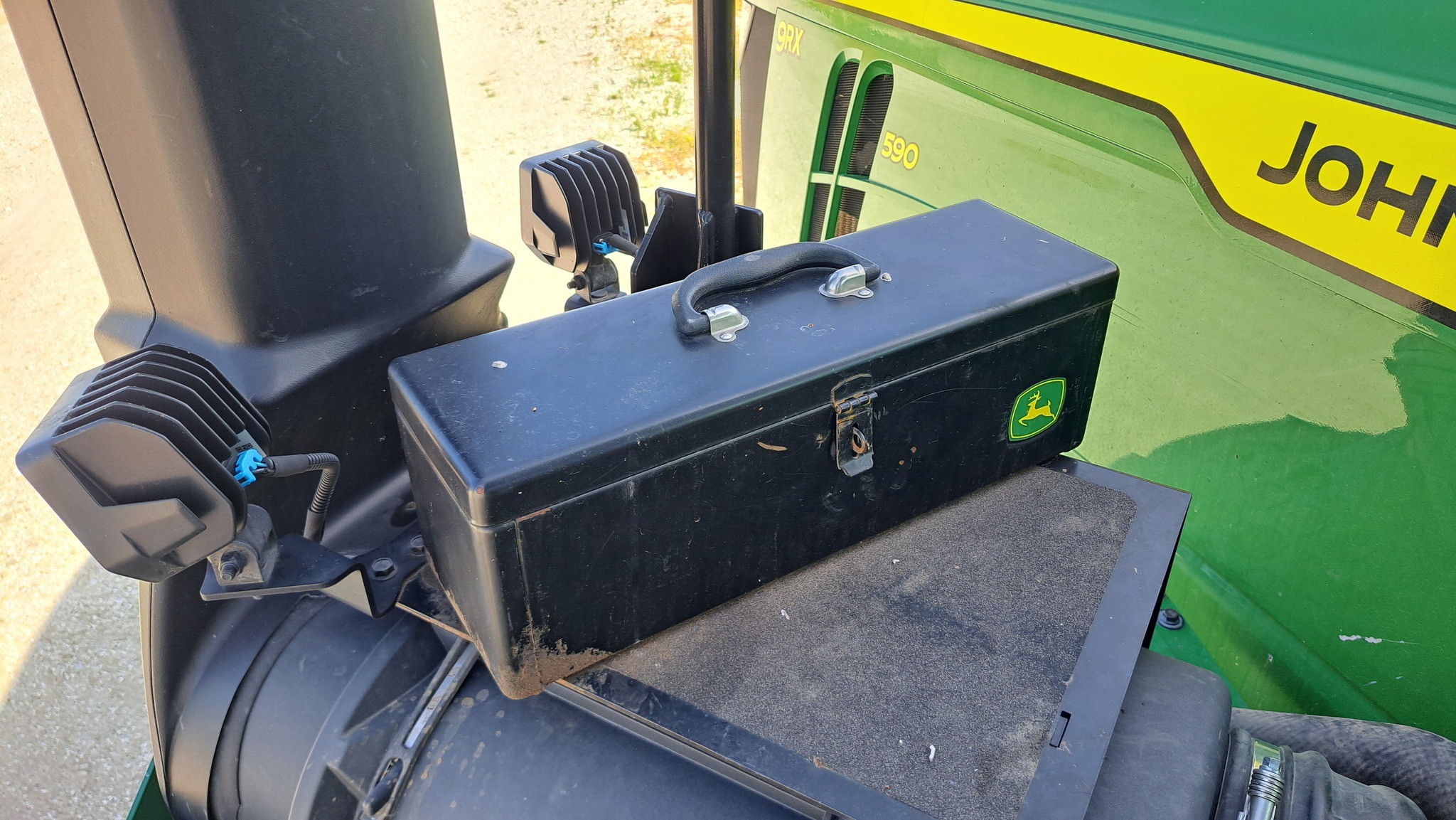 2022 John Deere 9RX 590 Tractor