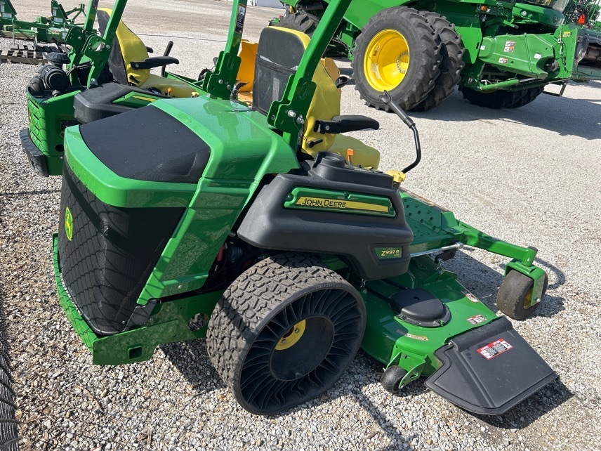 2025 John Deere Z997R Lawn Mower