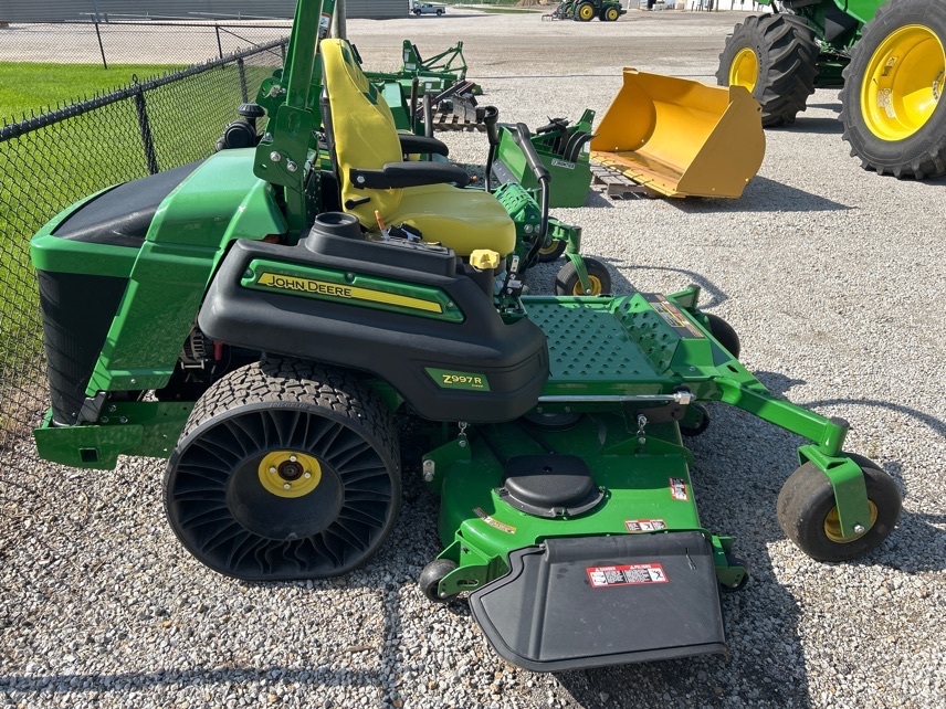 2025 John Deere Z997R Lawn Mower