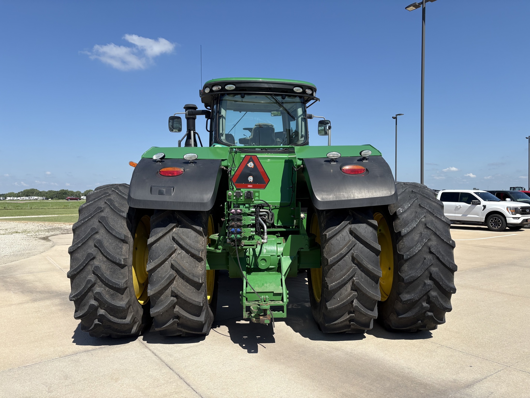 2016 John Deere 9370R Tractor