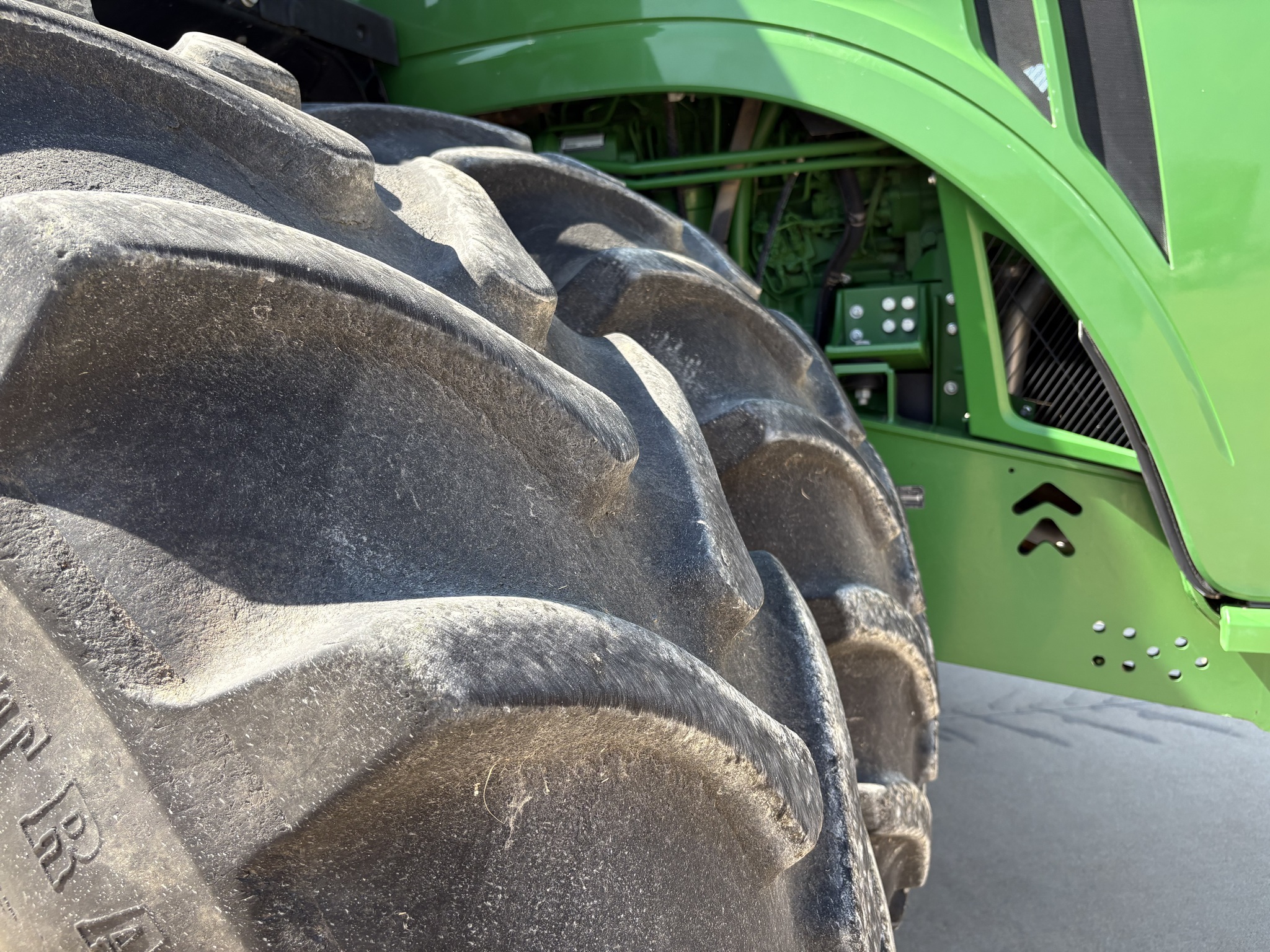 2016 John Deere 9370R Tractor