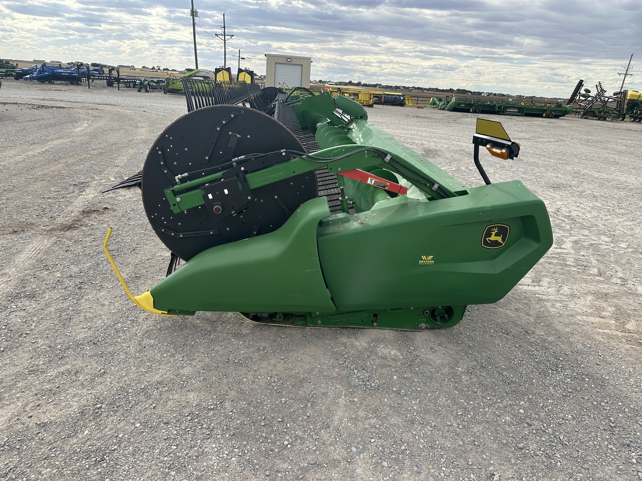 2023 John Deere RD40F Platform