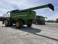2015 John Deere S670 Combine