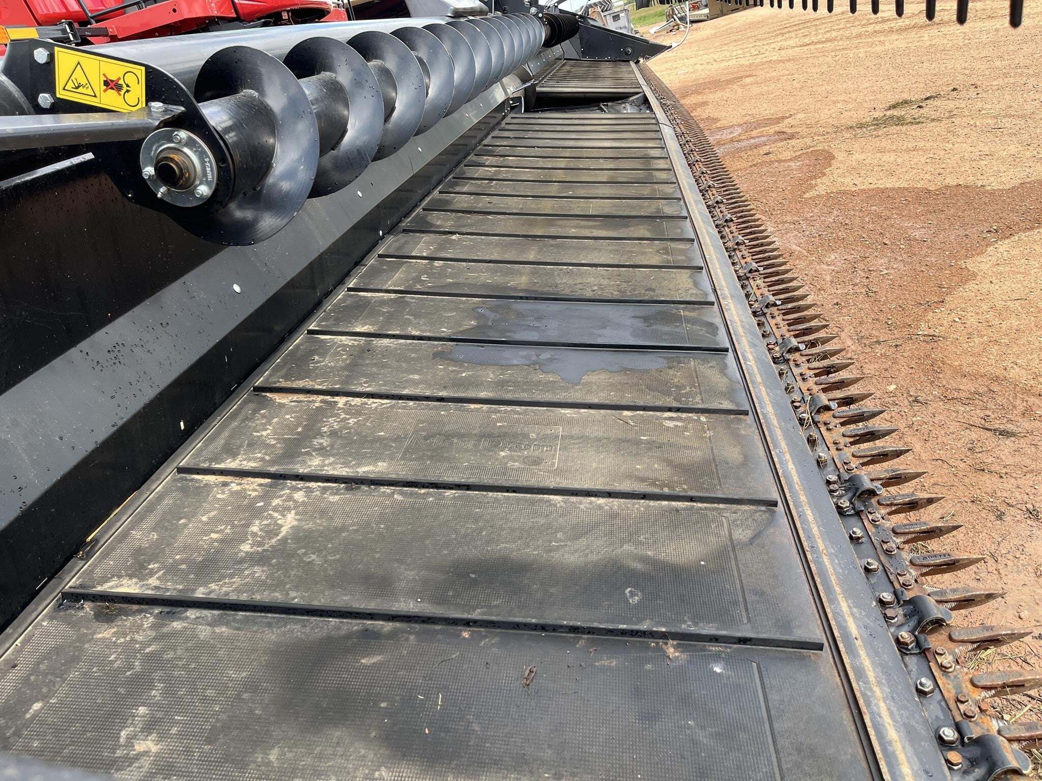 2019 MacDon FD145 Platform
