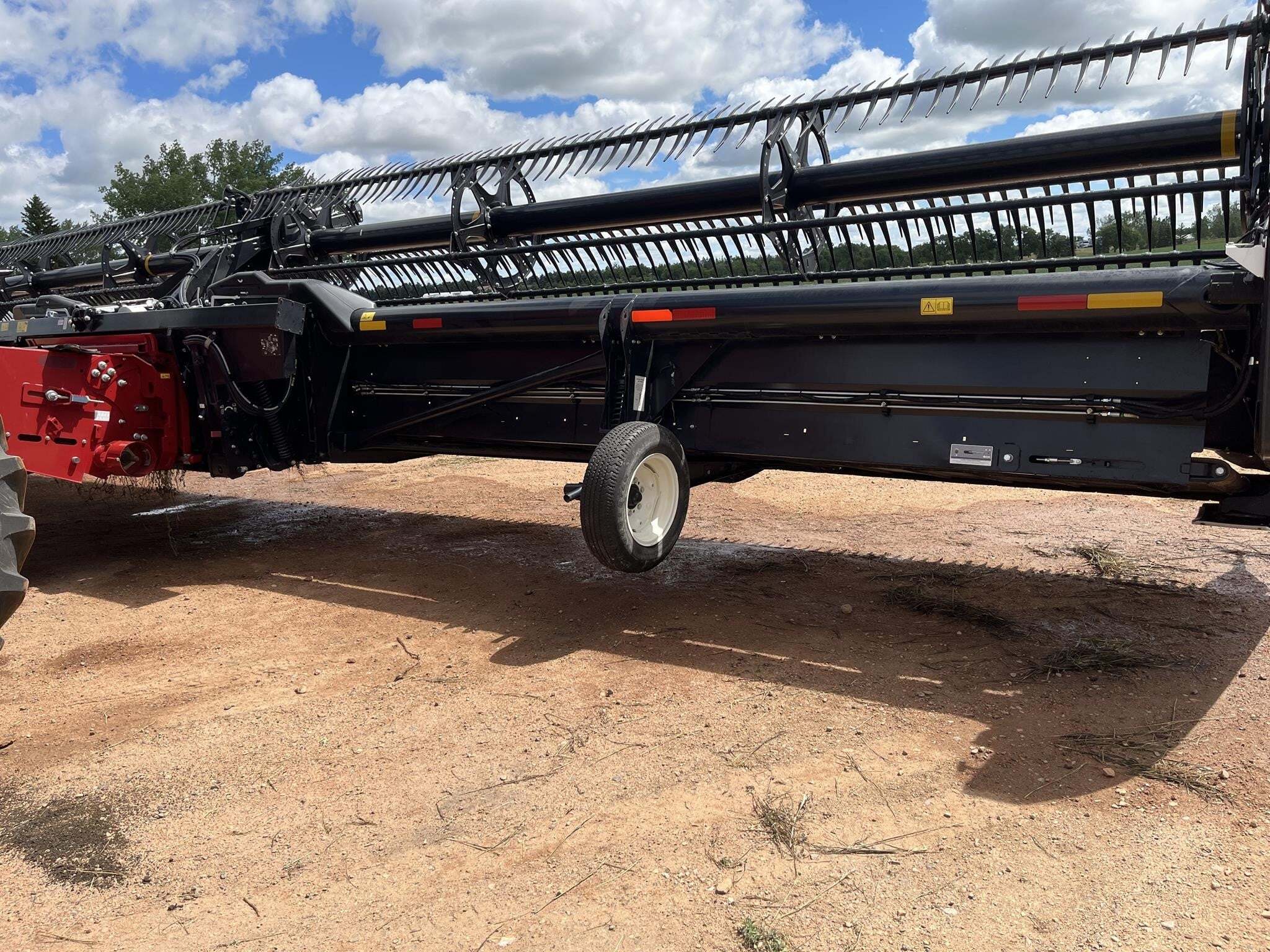 2019 MacDon FD145 Platform