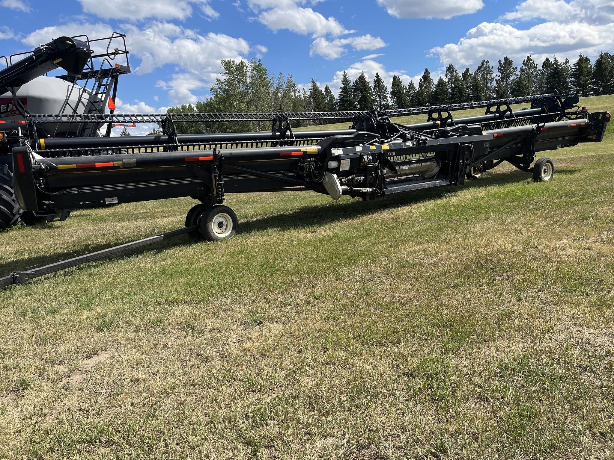 2022 MacDon FD145 Platform