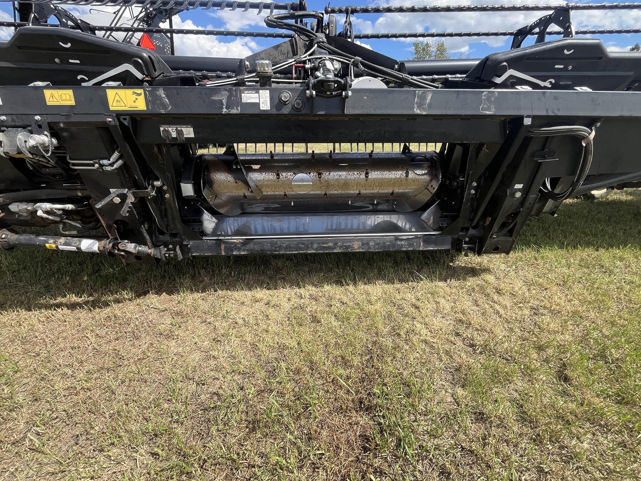 2022 MacDon FD145 Platform