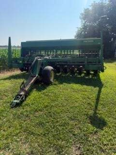  John Deere 750 Drill