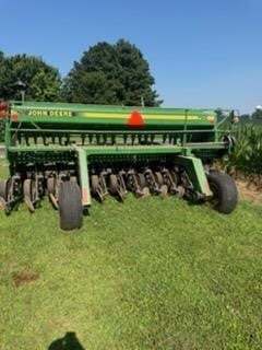  John Deere 750 Drill