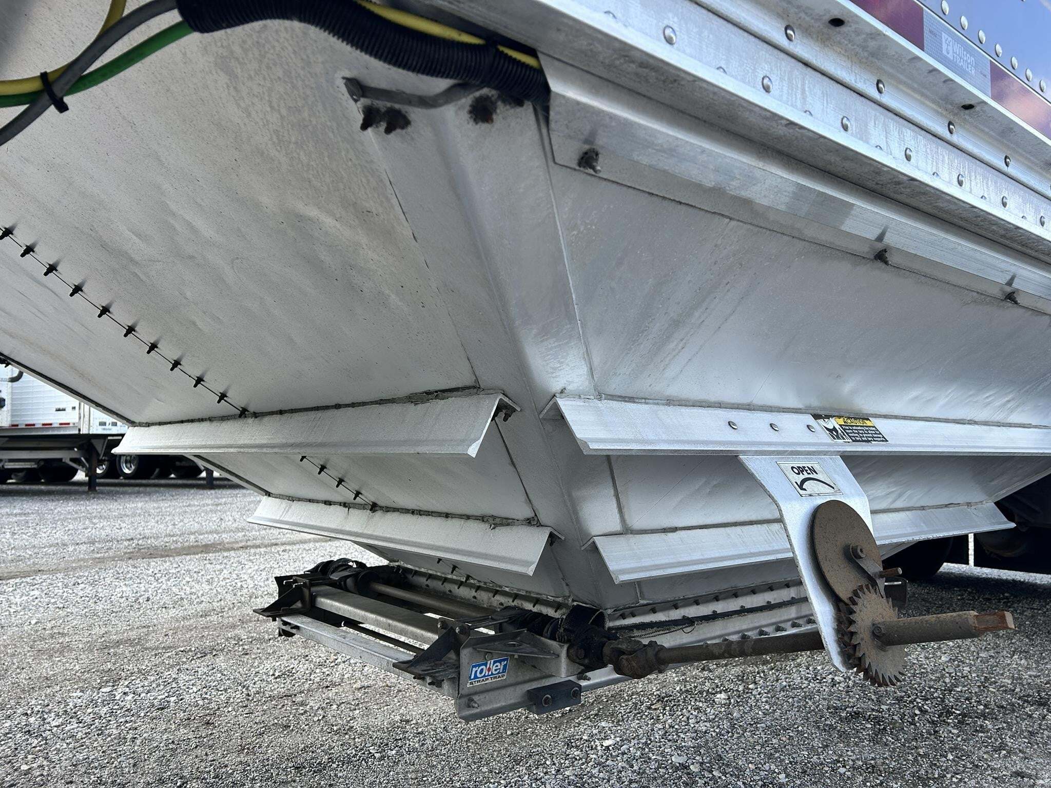2017 Wilson DWH-651PM Grain Trailer