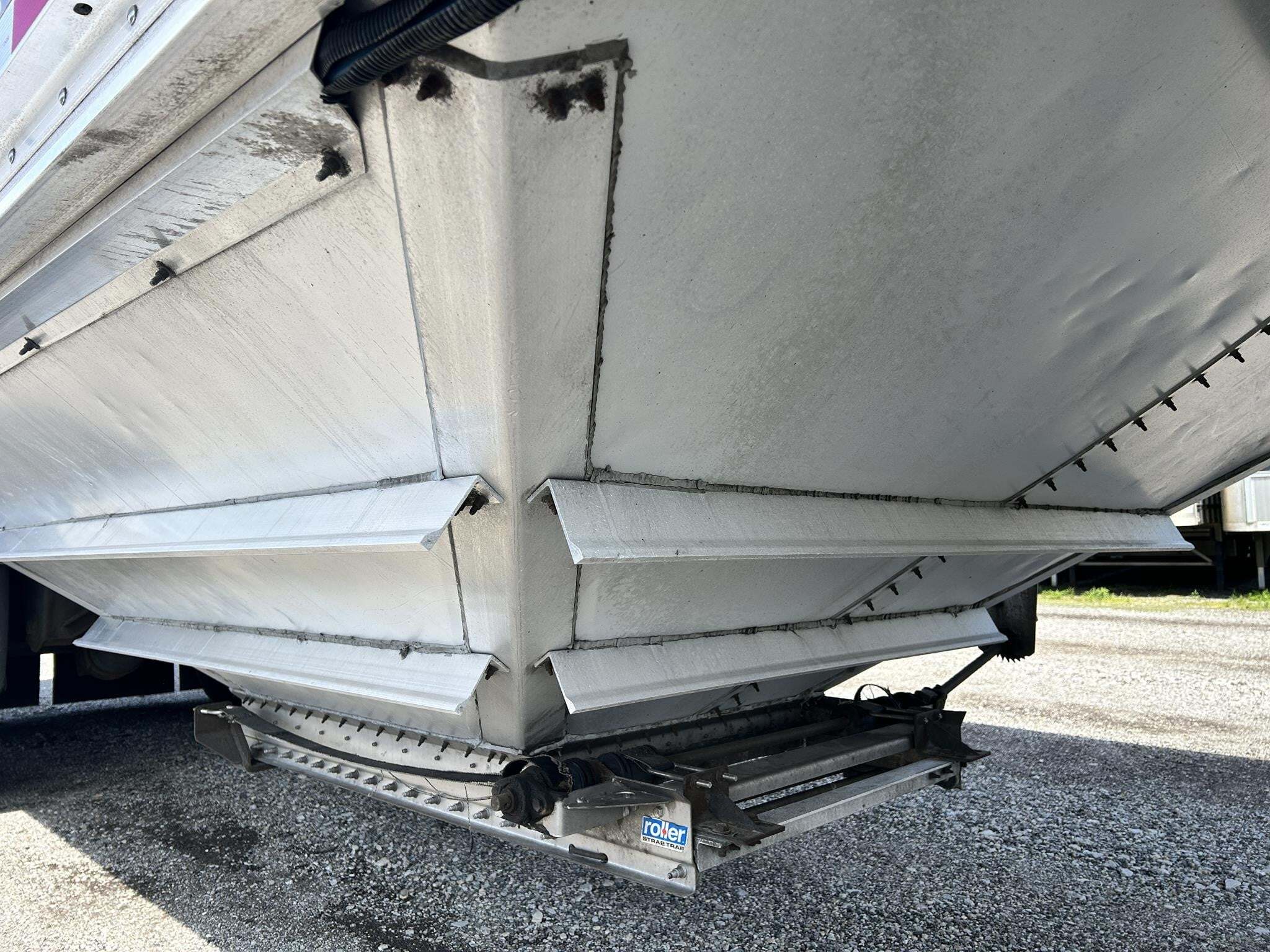 2017 Wilson DWH-651PM Grain Trailer