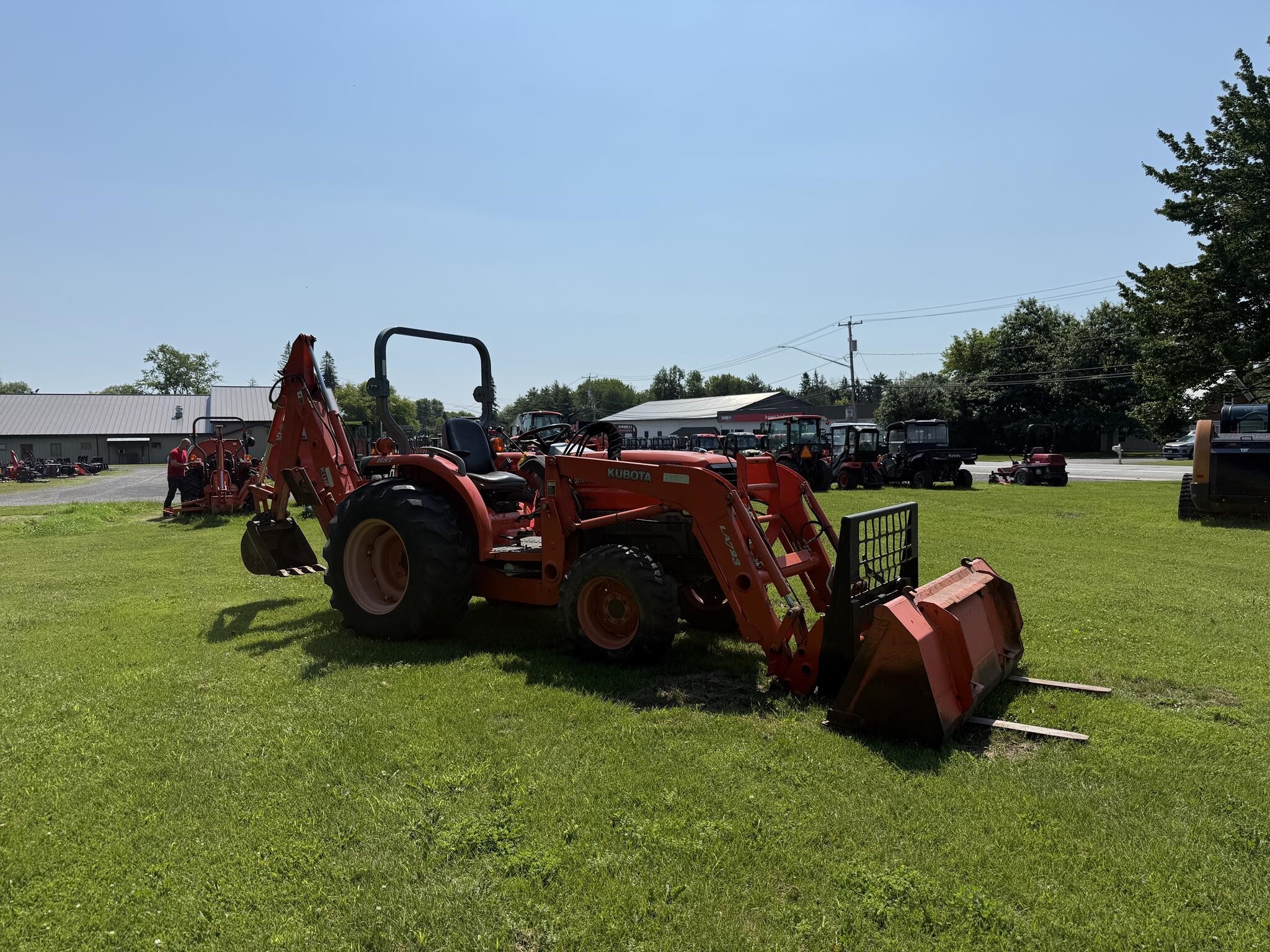  Kubota L3830GST Tractor