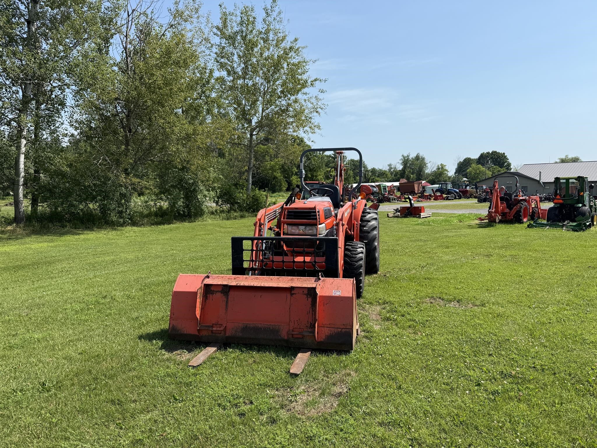  Kubota L3830GST Tractor