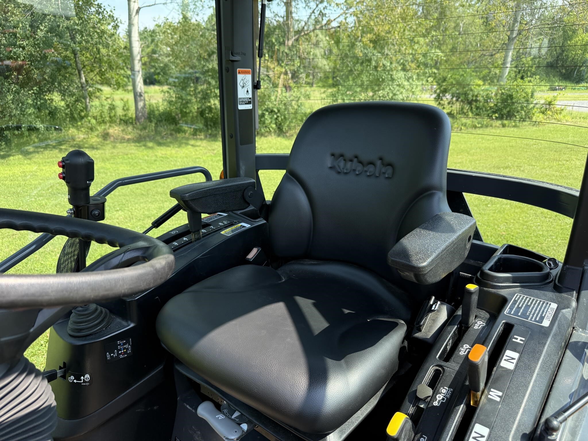 2024 Kubota LX3520HSDC Tractor