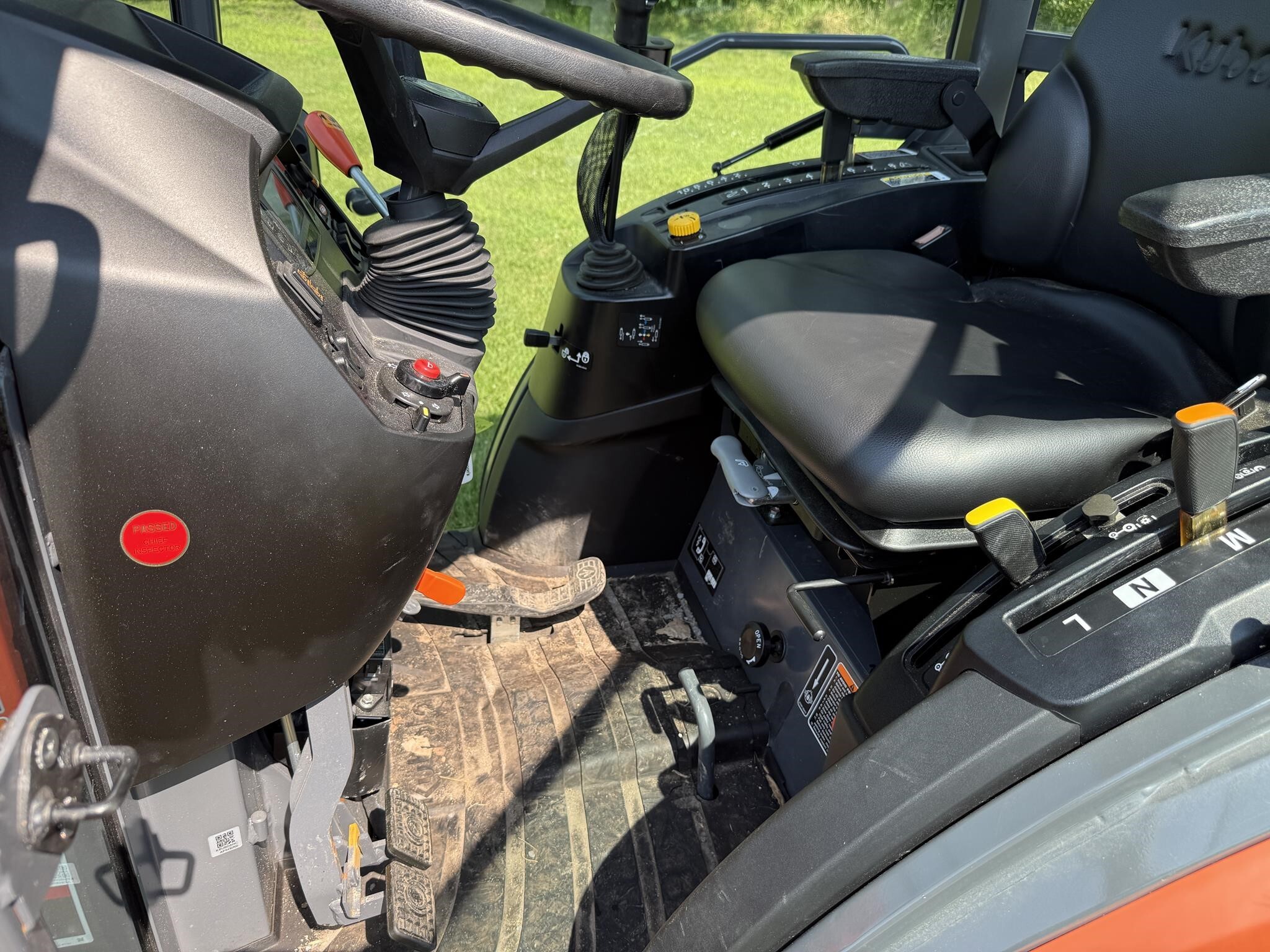 2024 Kubota LX3520HSDC Tractor