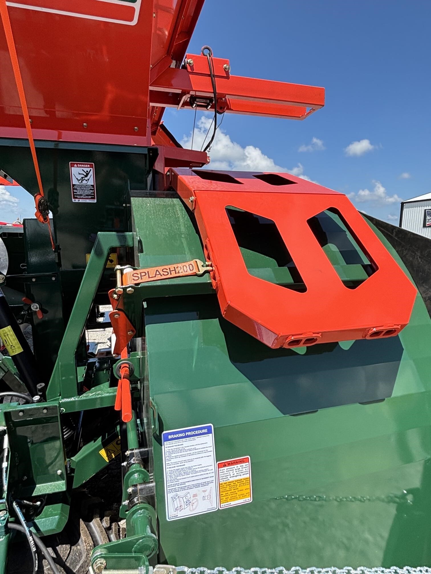 2026 Richiger R1090 Grain Bagger