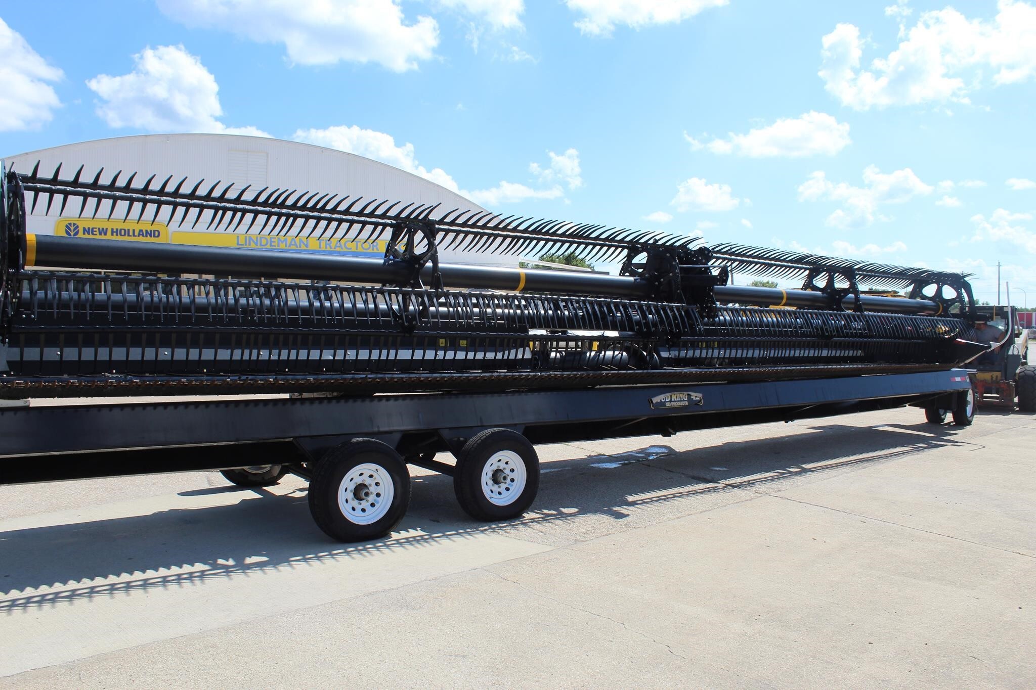 2021 MacDon FD140 Platform