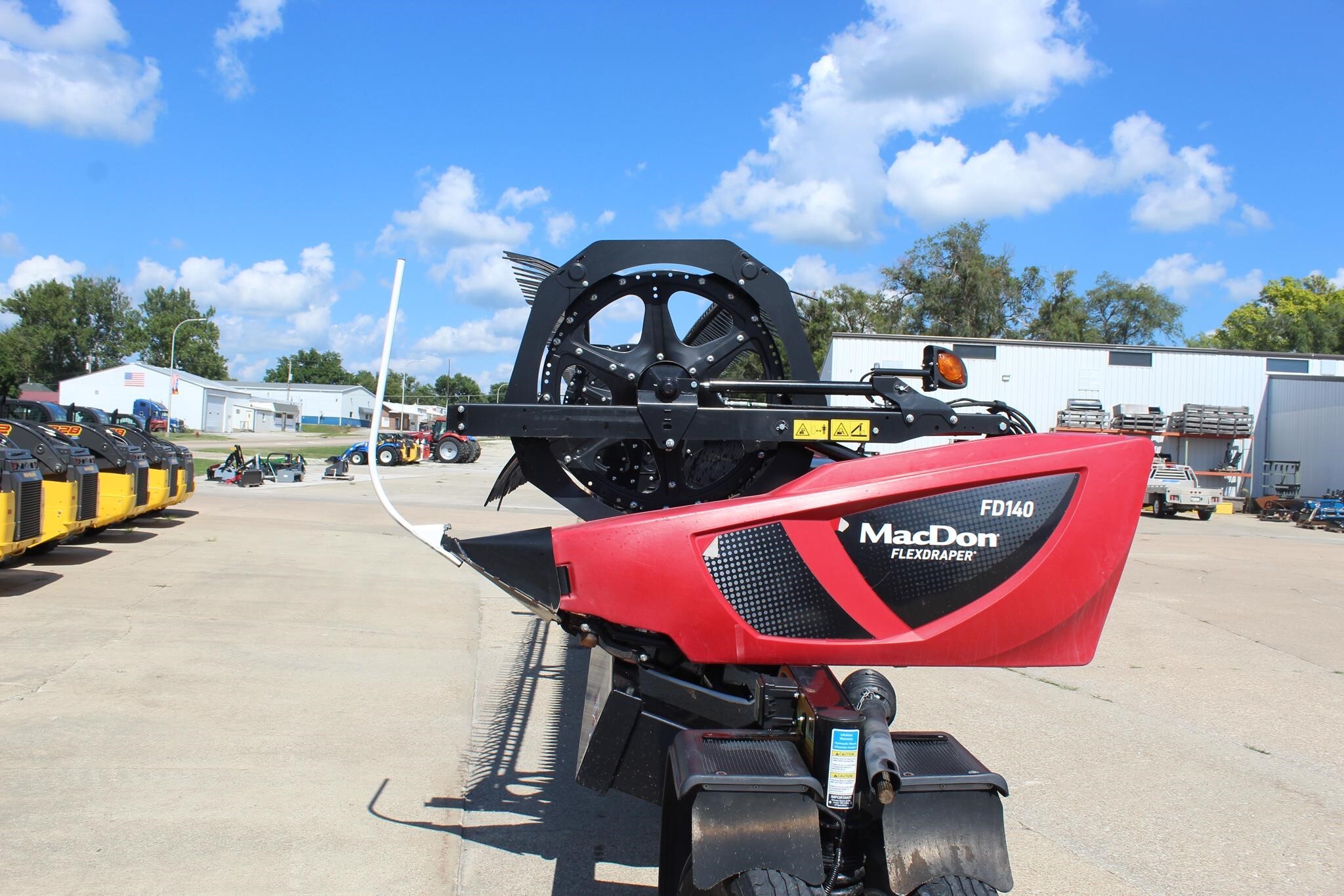 2021 MacDon FD140 Platform