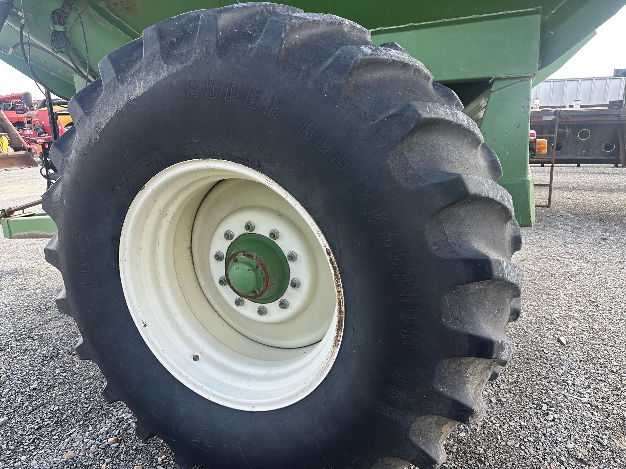  Brent 772 Grain Cart