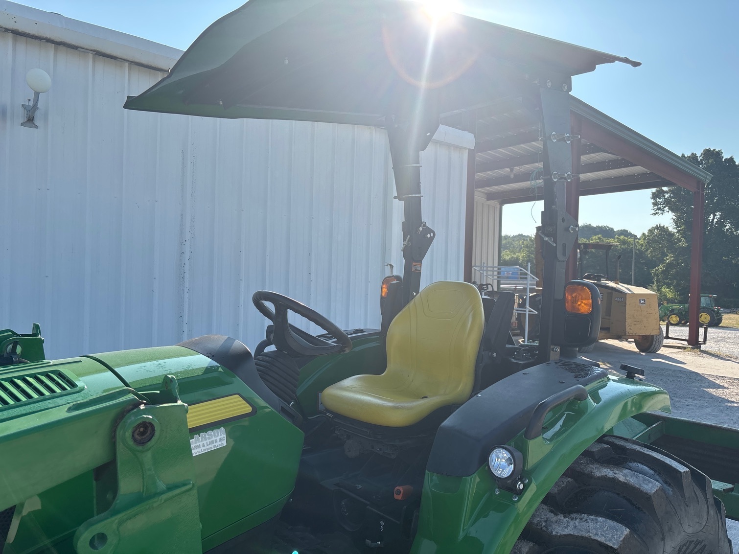 2016 John Deere 4066R Tractor