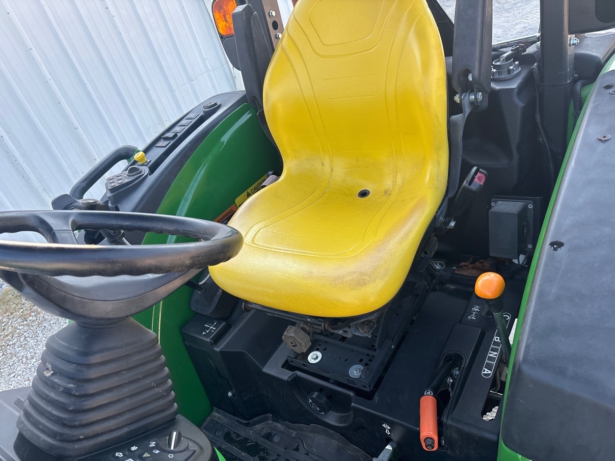 2016 John Deere 4066R Tractor