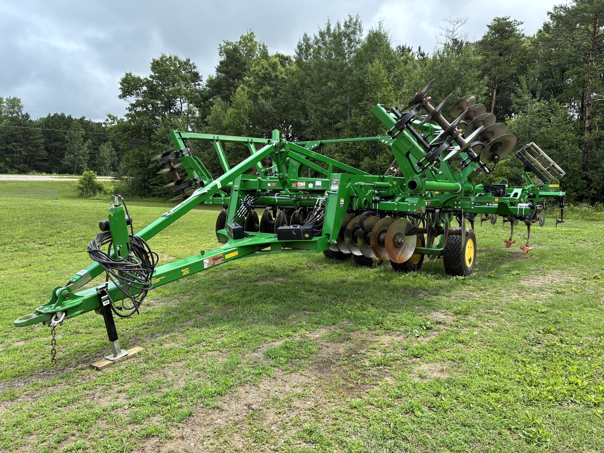 2023 John Deere 2730 Disk Chisel