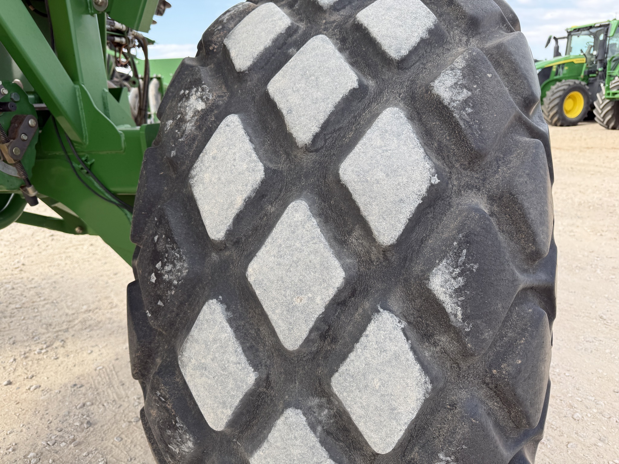 2004 John Deere 1890 Air Seeder