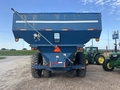 2004 Kinze 1050 Grain Cart