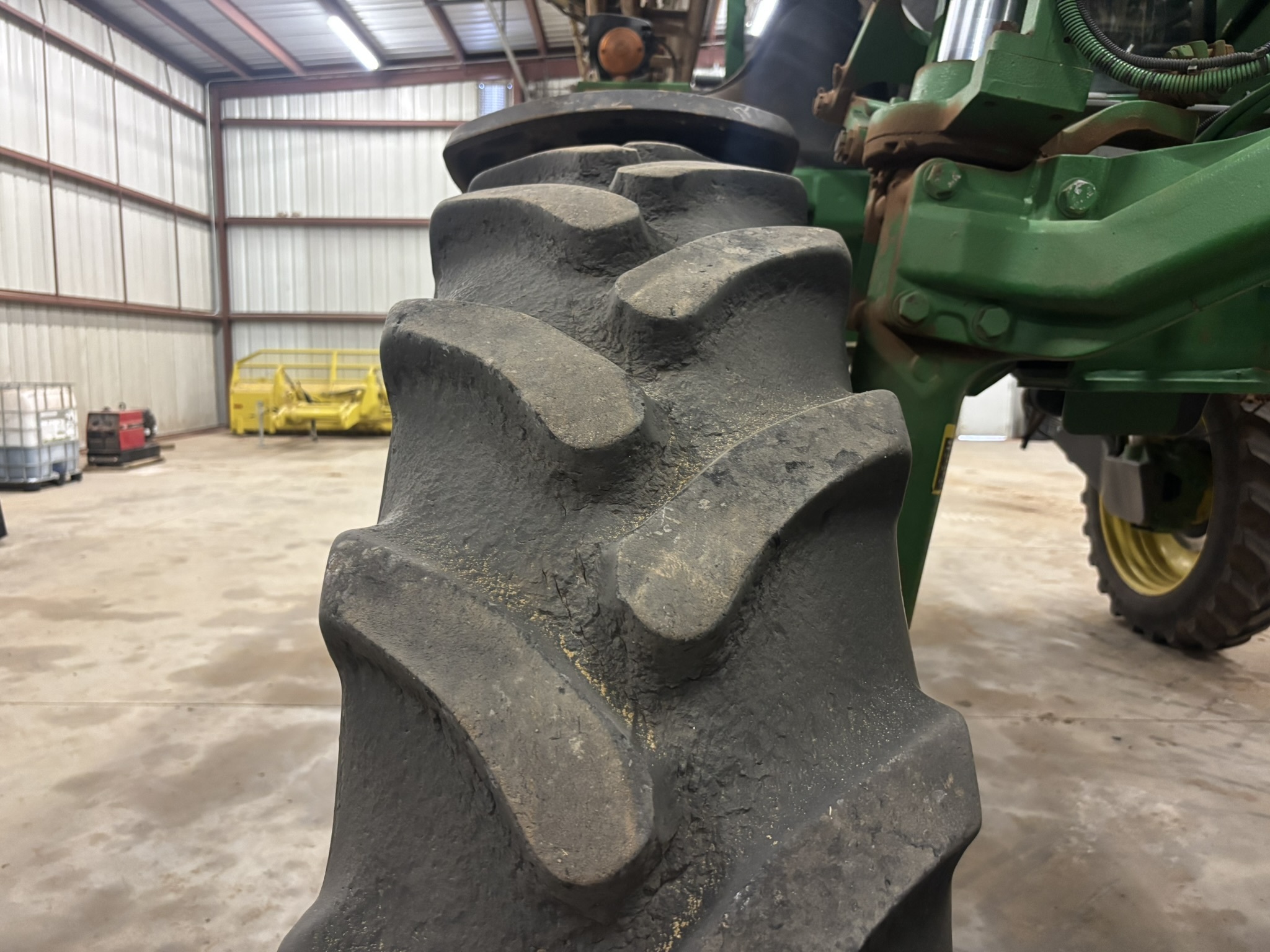 2012 John Deere 4830 Self-Propelled Sprayer