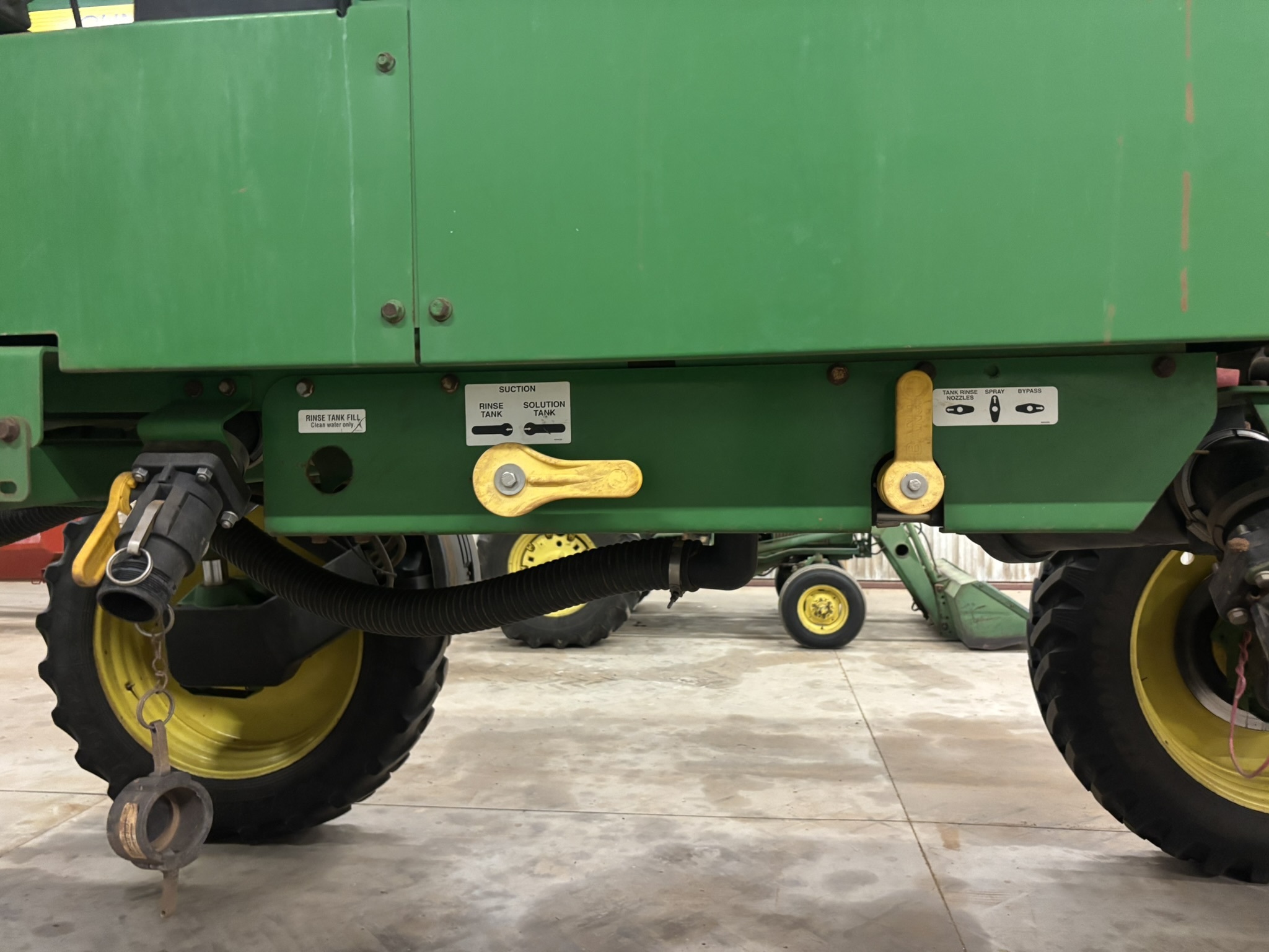 2012 John Deere 4830 Self-Propelled Sprayer