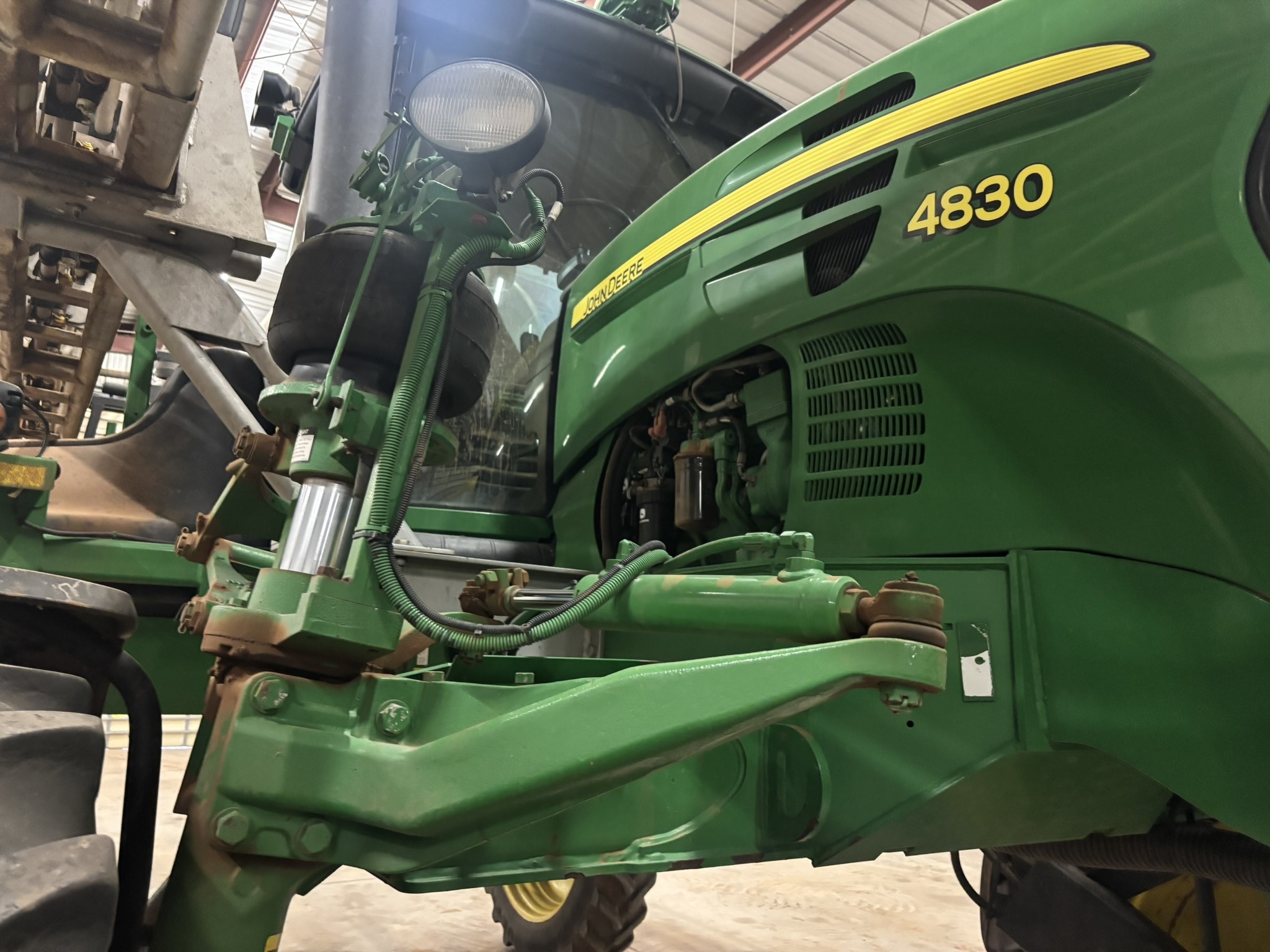 2012 John Deere 4830 Self-Propelled Sprayer