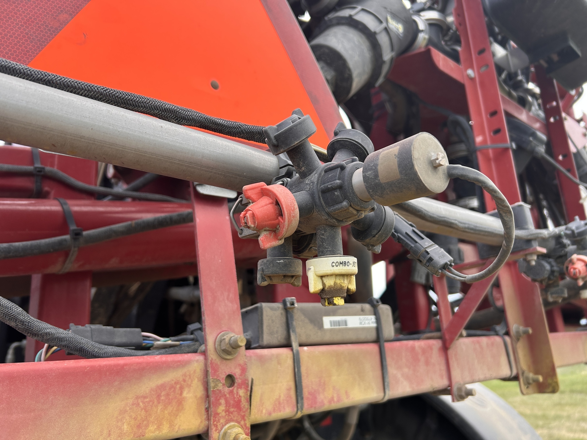 2015 Case IH Patriot 4440 Self-Propelled Sprayer