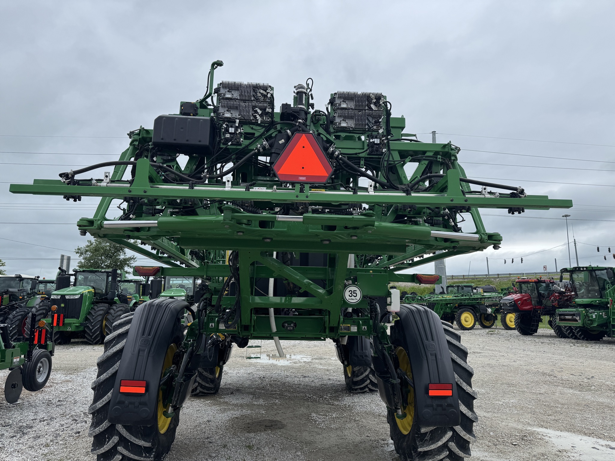 2025 John Deere 410R Self-Propelled Sprayer
