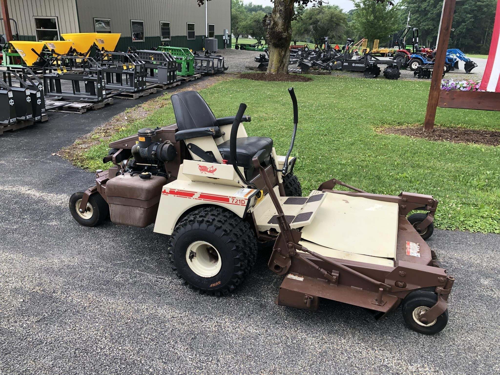 1995 Grasshopper 721D Lawn Mower