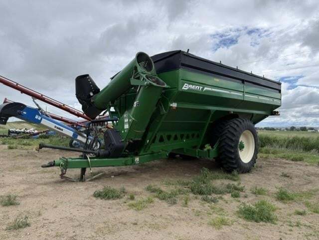 2013 Brent 1196 Grain Cart
