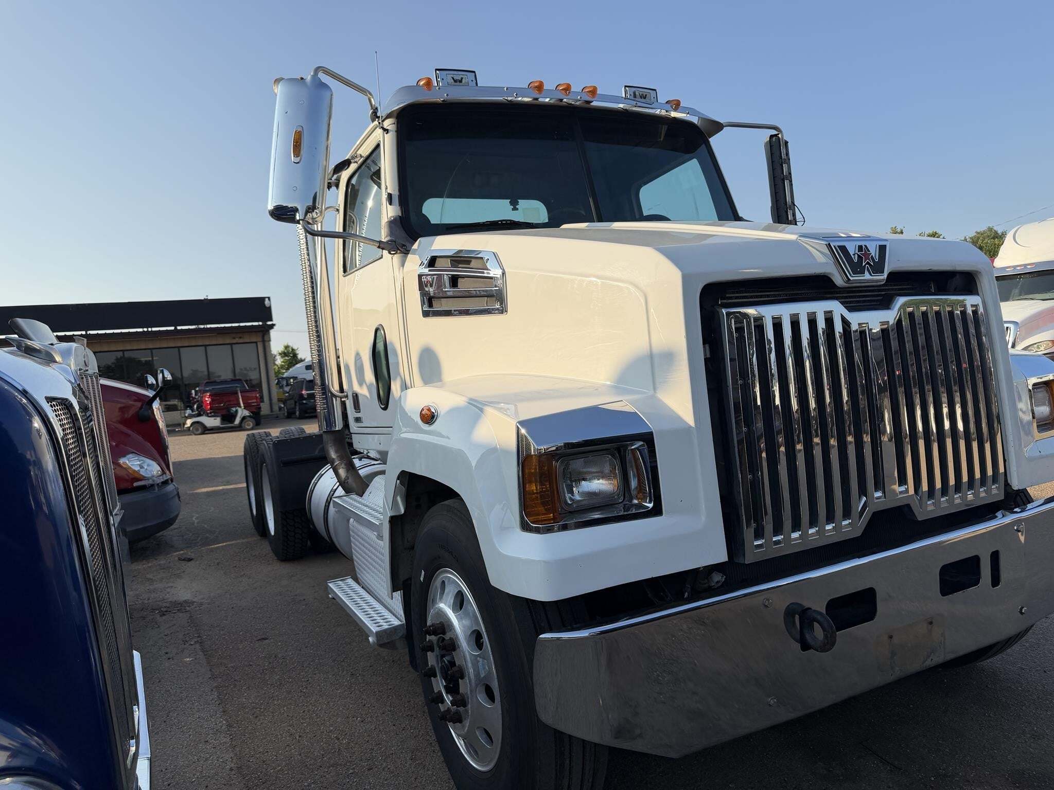 2014 Western Star 4700 Semi Trucks/Trailer
