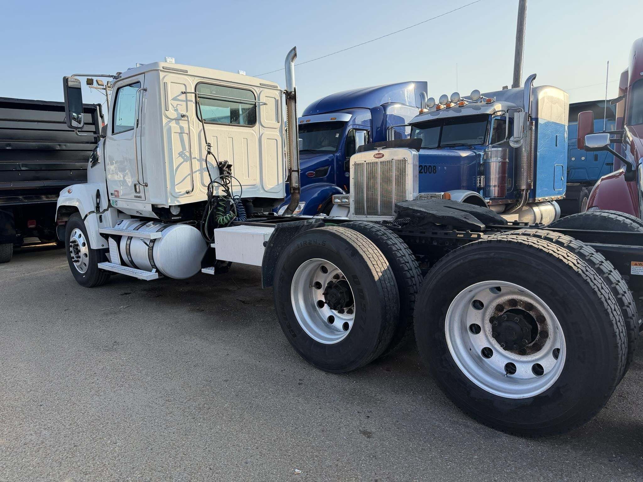 2014 Western Star 4700 Semi Trucks/Trailer