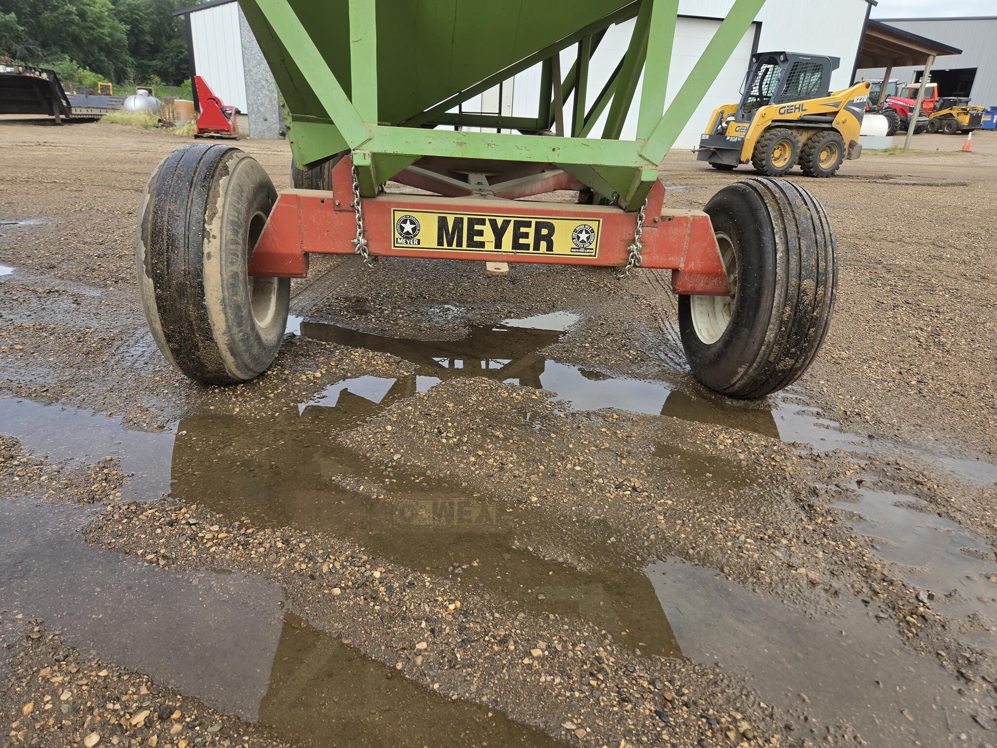 1995 Parker 2000 Gravity Wagon