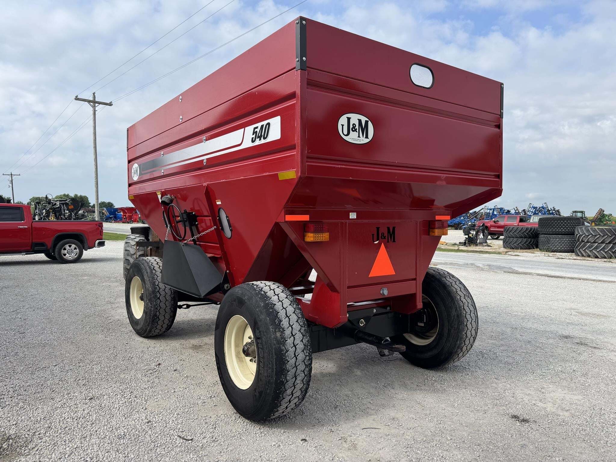 2014 J&M 540 Gravity Wagon